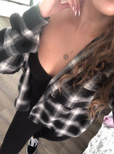 Load image into Gallery viewer, RILEY FLANNEL
